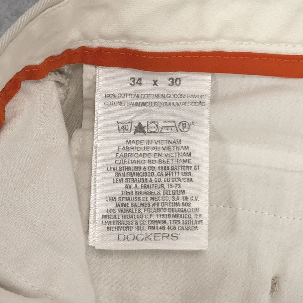 Dockers D3 Mens 34x30 Cream Ivory Khaki Flat Front Casual Chino Pants School